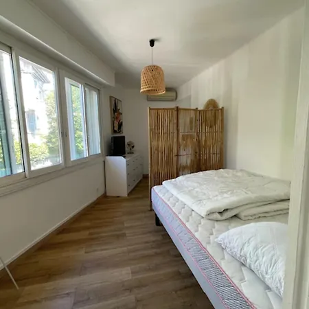 Facing The Sea 2 Steps From The Beaches Lägenhet