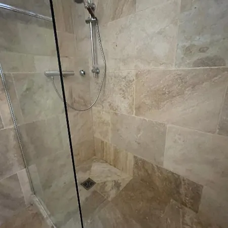 Facing The Sea 2 Steps From The Beaches Lägenhet *